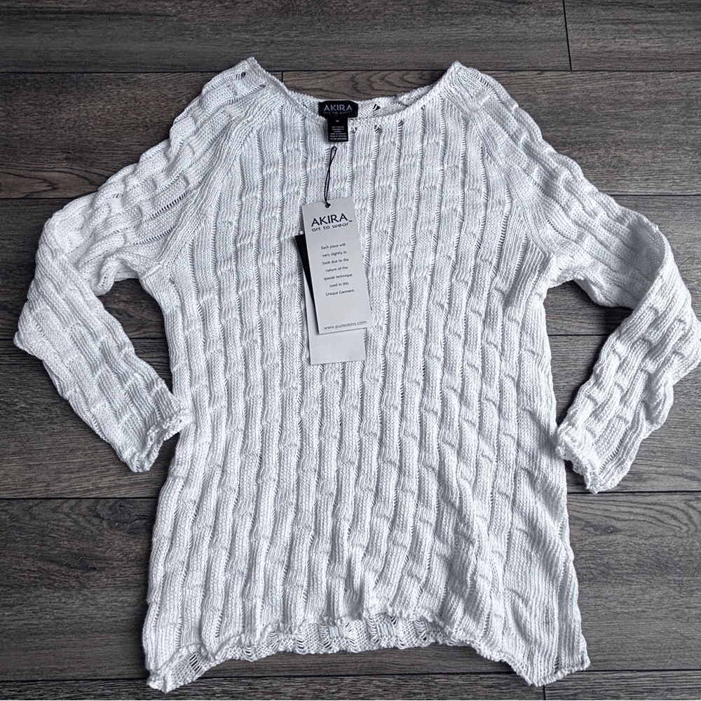 NWT Akira Art To Wear White Textured Sweater 100% Cotton Sz Medium